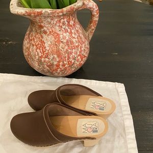 Maguba brown clogs size 41